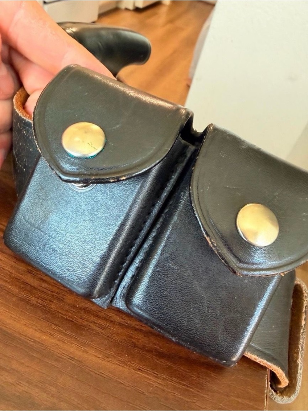 Black leather duty belt setup equipped with a double-pouch attachment 🎃